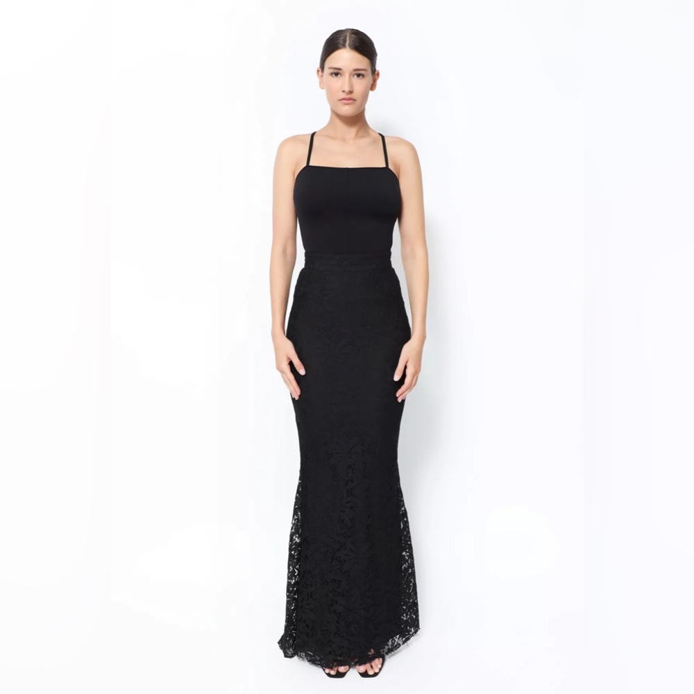 Dolce & Gabbana Classic Lace Maxi Skirt Black size 44 / 8 - Picture 2 of 11